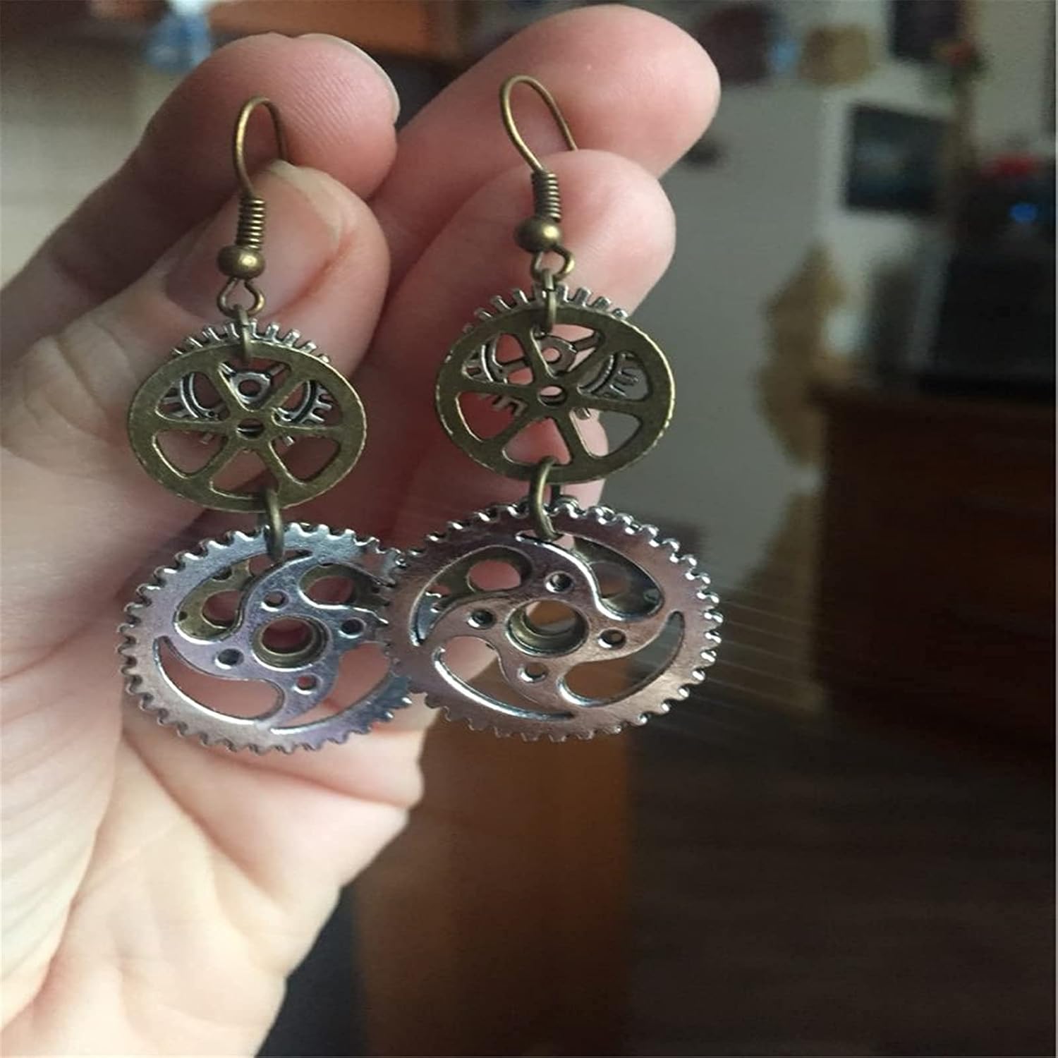 OnlyJump Retro Personalized Earrings for Women - Antique Bronze Steampunk Pendant Drop