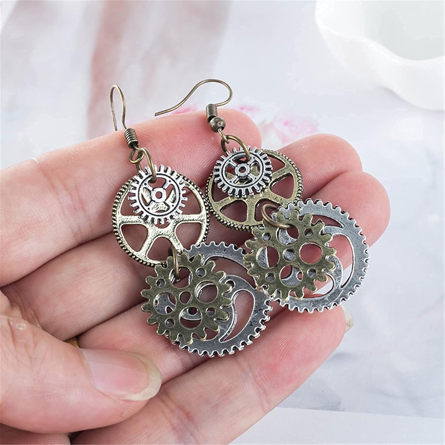 OnlyJump Retro Personalized Earrings for Women - Antique Bronze Steampunk Pendant Drop